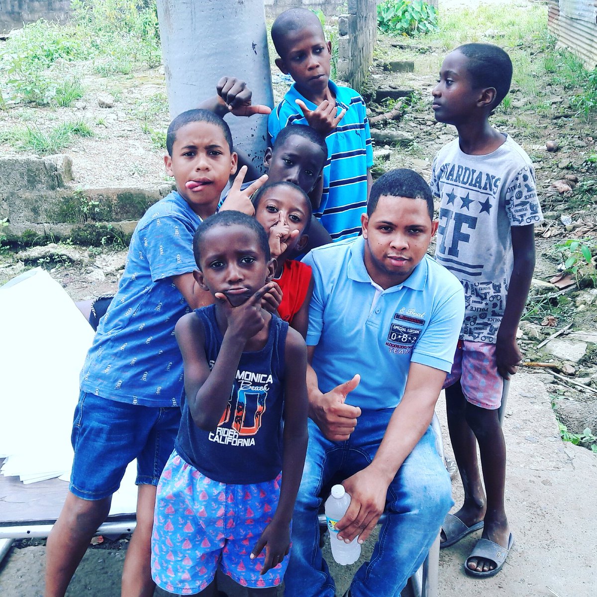 Josemelendezc_'s tweet photo. Aproveché para compartir con los #Kids de #RioAlejandro, les prometi traerles #Deporte y #SanoEsparcimiento y cumpliré. https://t.co/S8f1EVeLBw