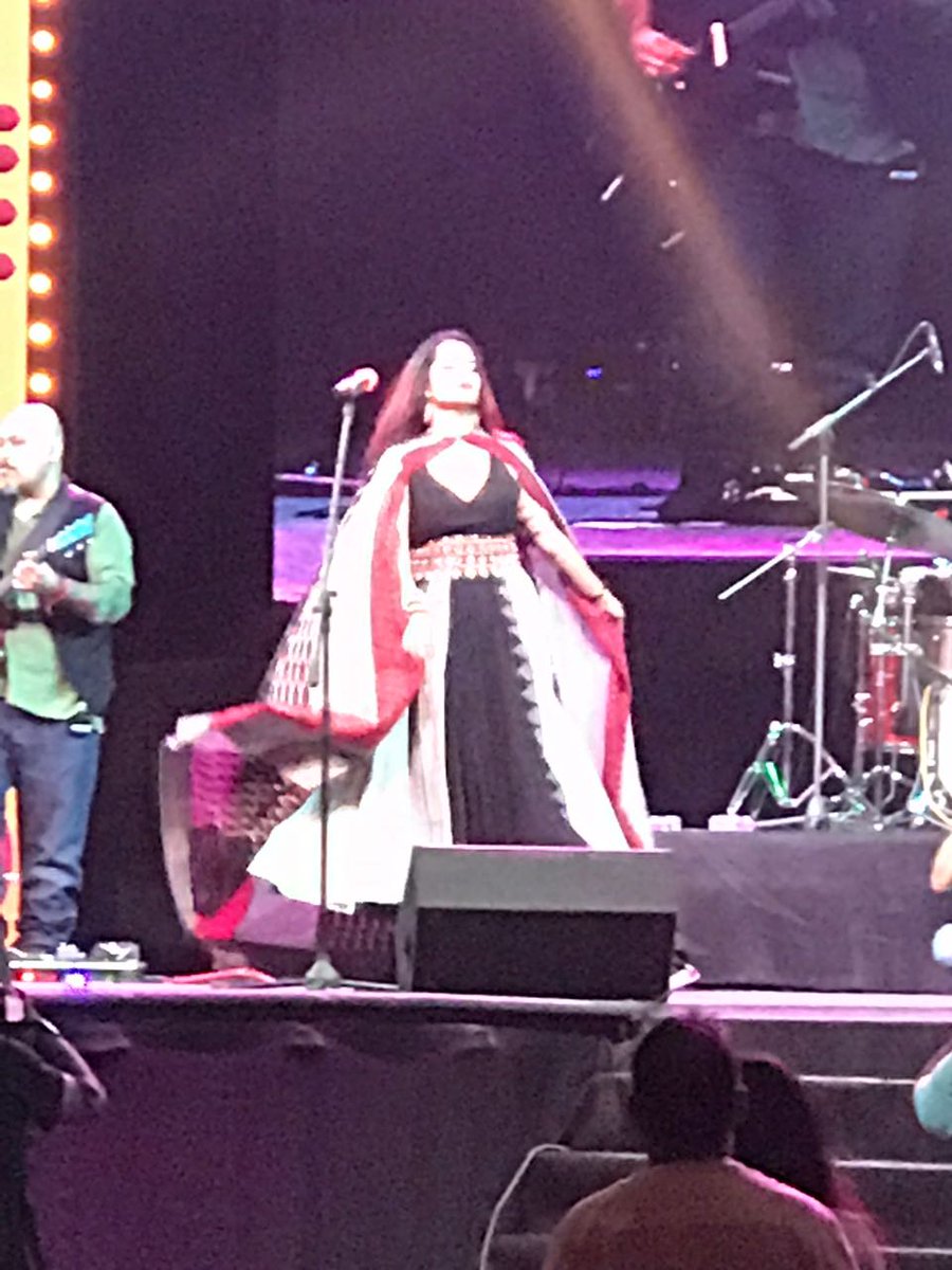 ketanranga's tweet image. Last and the happening, entertaining rockstar @sonamohapatra @PaddyFieldsFest . Super energy and watta peformance