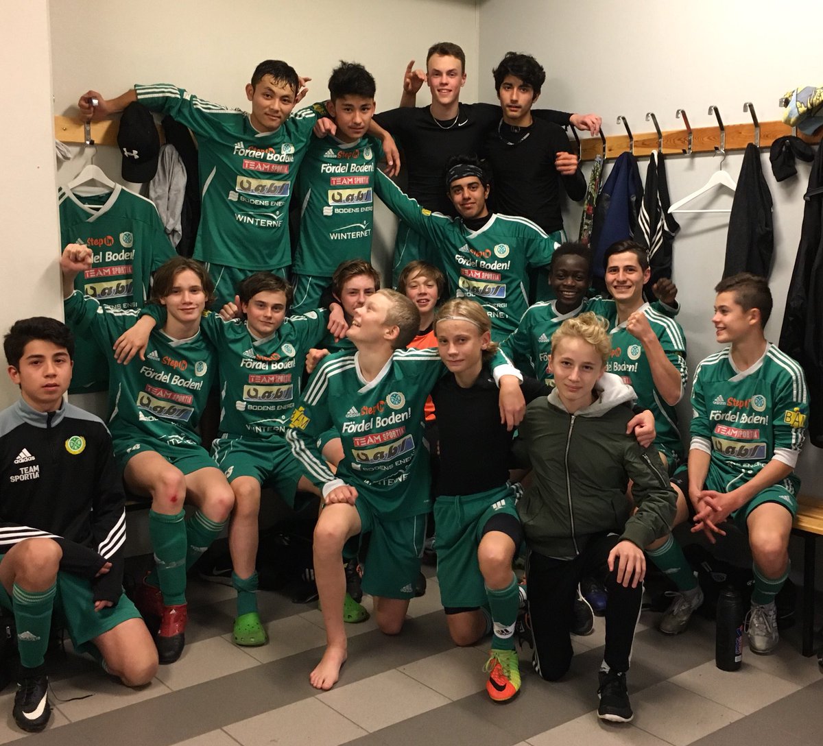 bbkffp02's tweet photo. Läs matchreferatet från segern mot Lira idag i U16-kvalet på https://t.co/AmlMLzy2IP #klarförU16-2018 #viärbodensbkff https://t.co/8ZSosYVP0m