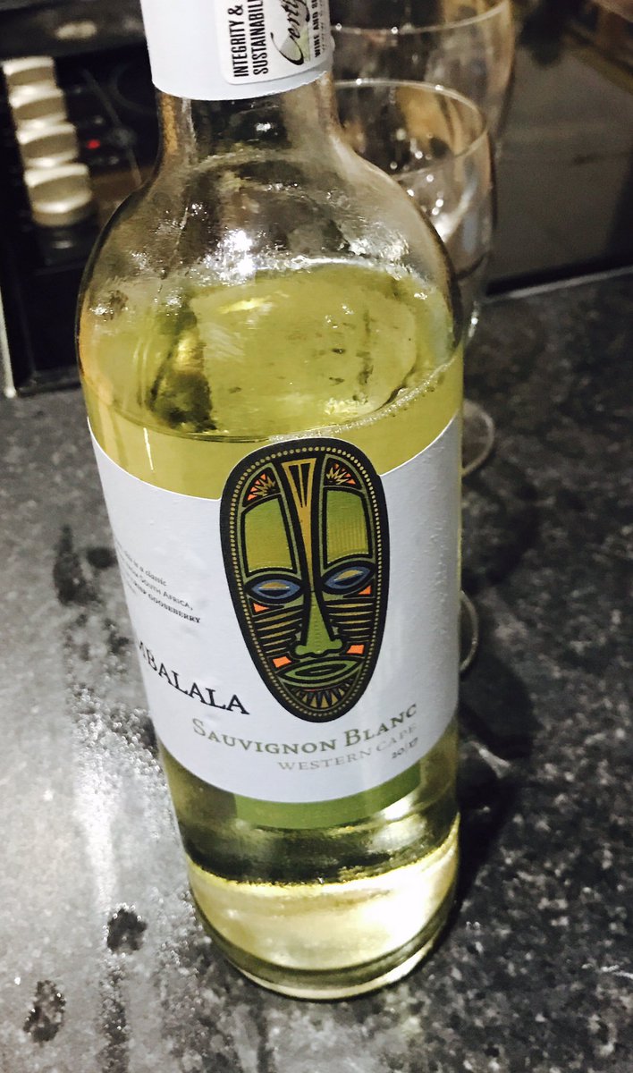 StaceyLPratt's tweet image. When your recipe calls for 1/4 cup of wine and you've bought a 750ml bottle...BONUS!! 🍷#leftoverwine