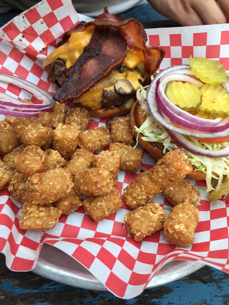 Bacon cheddar burger and tator tots at King's Hardware in Ballard! Can you guys tell I'm obsessed with cheese and tator tots? Hehe