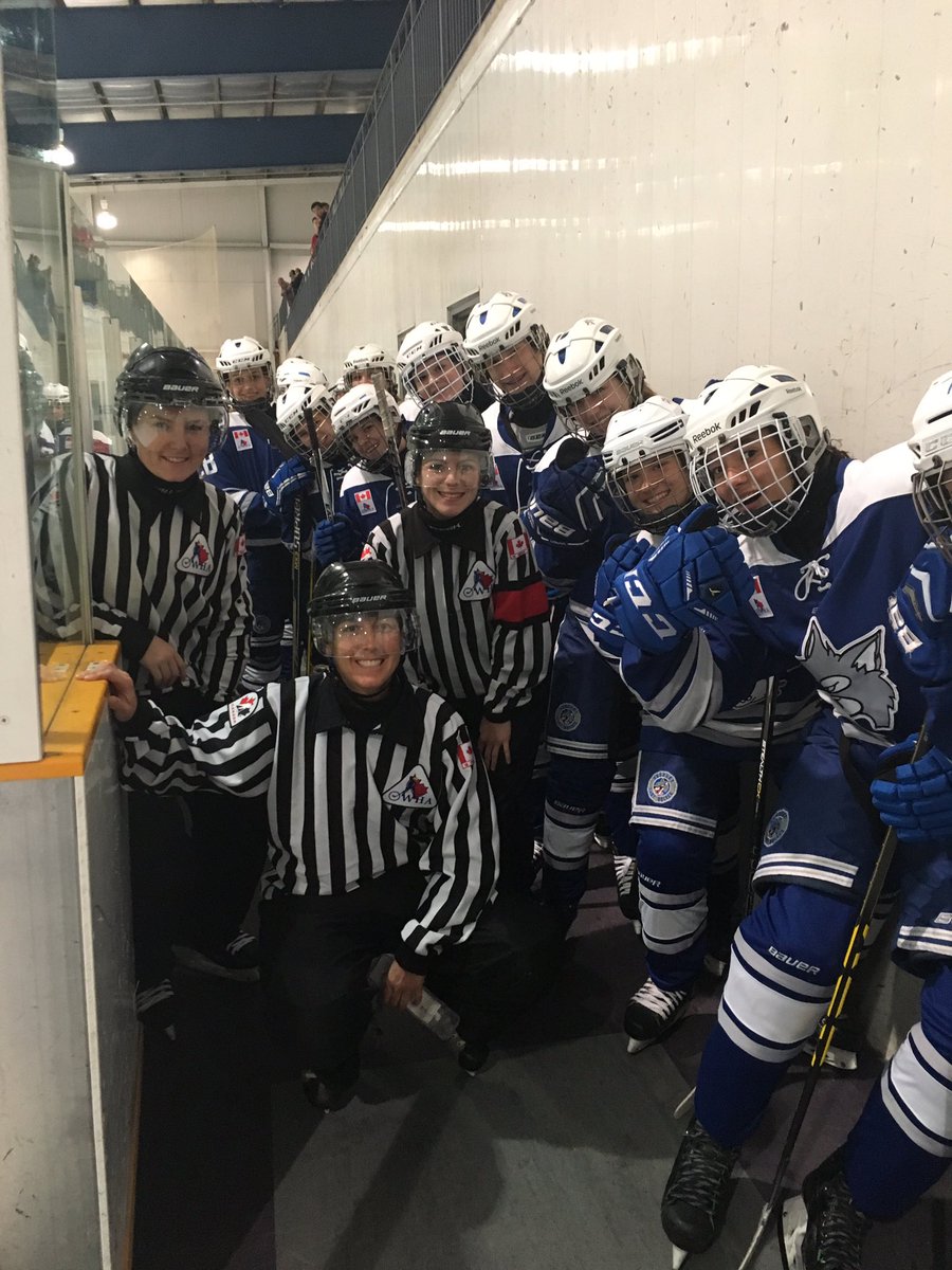 slwmidgetaa17's tweet photo. Game time vs China! #gowolvesgo https://t.co/L7KSRtZGEf