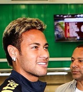 Aquela carinha de quem tá pensando “puta que pariu já pensou que loco jogar com egidio!?!?”