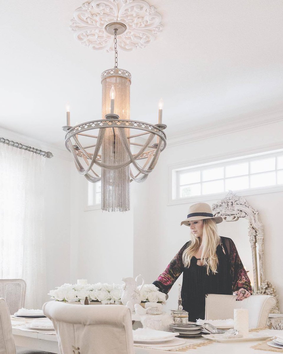 SamShakura's tweet image. “Medicine, law, business, engineering. Those are noble pursuits and necessary to sustain life. But poetry, music, romance, love, beauty... these are the things we stay alive for.” #designer #design #shabbychic #luxury #home #interiors #interiordesign #chandelier #magic #purpose