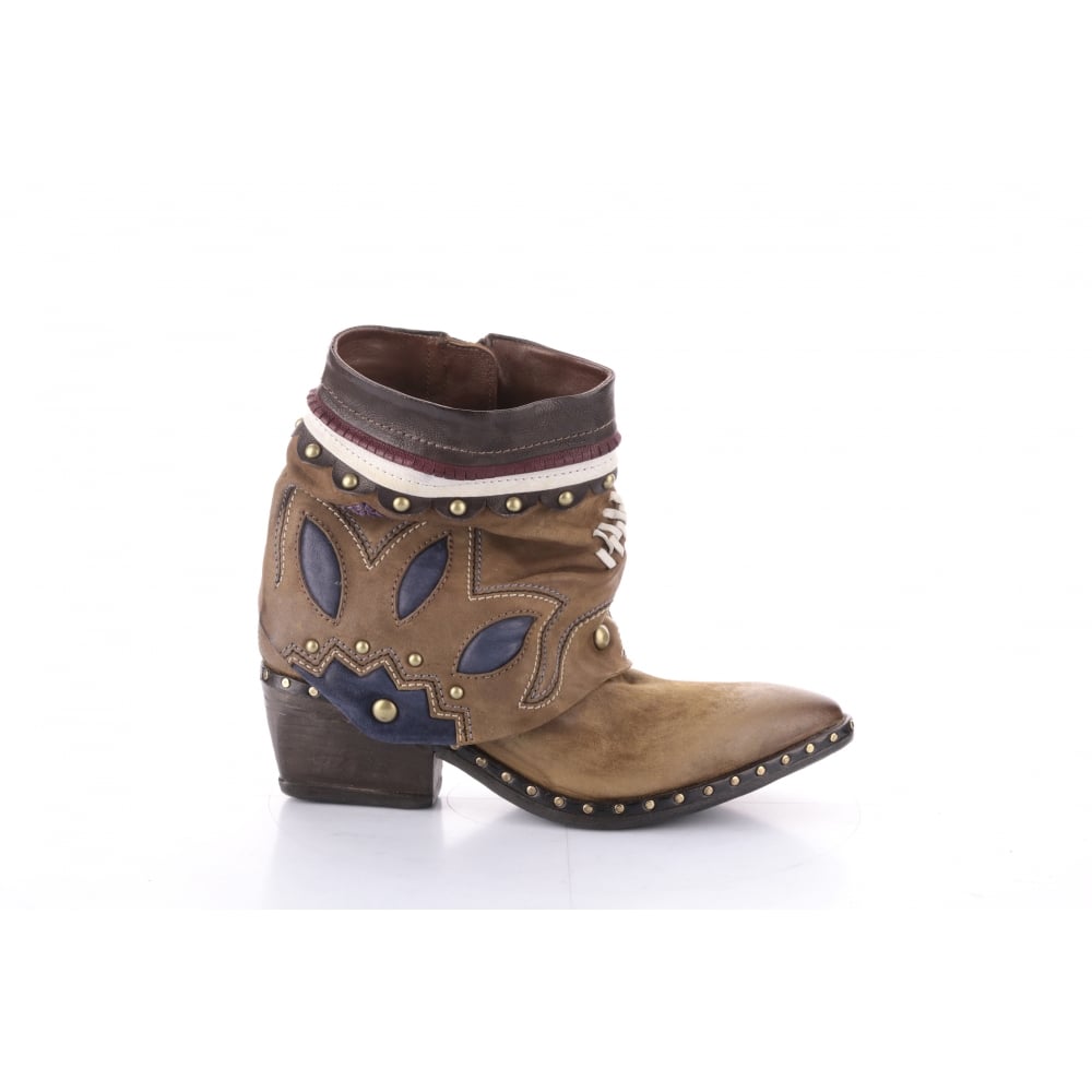 strolling4shoes's tweet photo. #AS98 #Keepstrolling #Thisseasons #Nowinstock #Funky #Fashion #Quality #Boots #AW17 #Autumnfootwera #Warmfeet #Urbanstyle #uniquefootwer uk https://t.co/XOXuOVFUUf