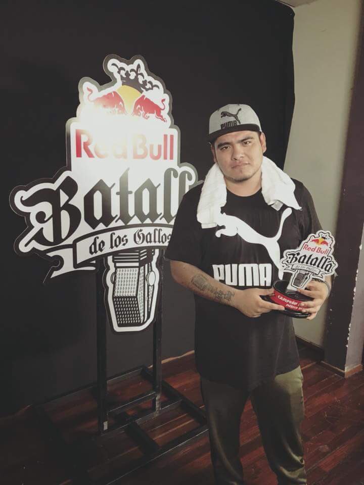 FreestyleTVMty's tweet photo. Felicidades a @aczino por su campeonato en la Final Nacional de @RedBull_Gallos 🔥🔥 éxito y que la internacional se quede en casa! 🏆 https://t.co/2XXijqGMga