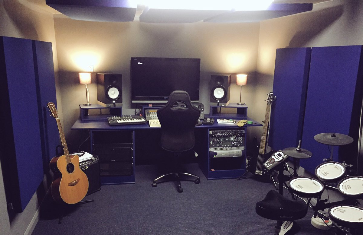 Looking to record a tune or two?? Hit us up at Blaze-Studios.co.uk We wanna be part of your music 🎶🎼👍