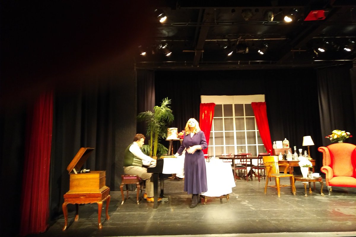 1st full rehearsal on the set of Glorious. Catch it this week, Oct 12 to 14. Visit our website for more info.