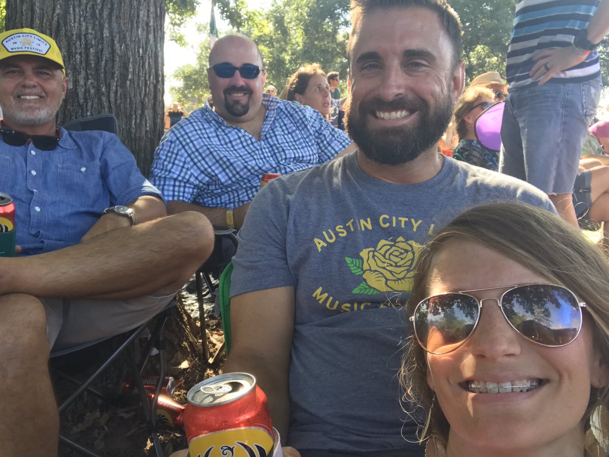 atack_n's tweet photo. #aclfest https://t.co/VUNz5Xk2zE