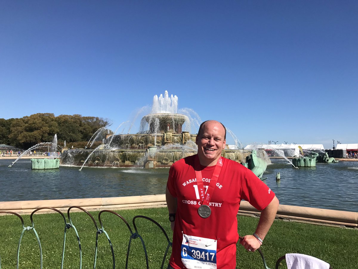 marcwelch1999's tweet photo. Finished!! Older, but not faster than 2014. Still, grateful and thankful to have the opp and health to do it. #itgothot #runchi #26point2 https://t.co/AKj7ZrJ5FE