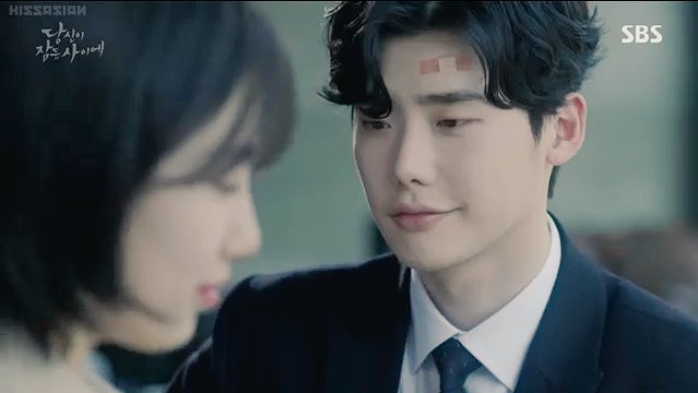 sungXjunhyuk's tweet photo. Every time he smirk, my shipper heart drowns 💔💯👌🔥🔥
#leejungsuk #whileyouweresleepinge #baesuzzy https://t.co/9tTHYgcMOL