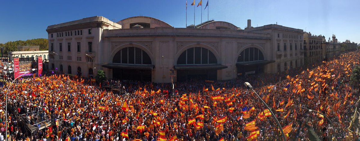 FamiliaEspanola's tweet photo. Buenas noches a los españoles de bien. Muy orgulloso de la marea patriótica de este finde semana.

Que nunca se olvide. ¡Viva España! https://t.co/g81uiyKo0b