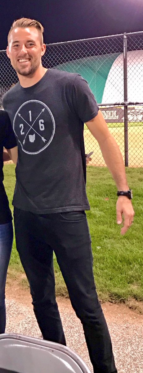 MMByrdy's tweet photo. Yes I love @brad_stuver shirt! 🙌🏻 #216 https://t.co/CXCFqVVJe0