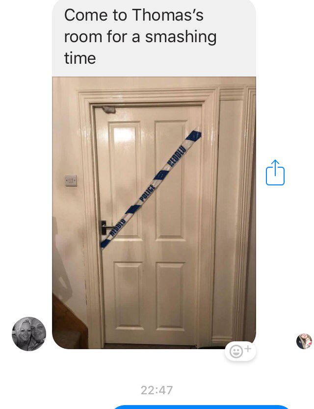 thomasbarrass1's tweet photo. My dad still found a way to take the piss after me crashing my car tonight https://t.co/VptxnXw6s1