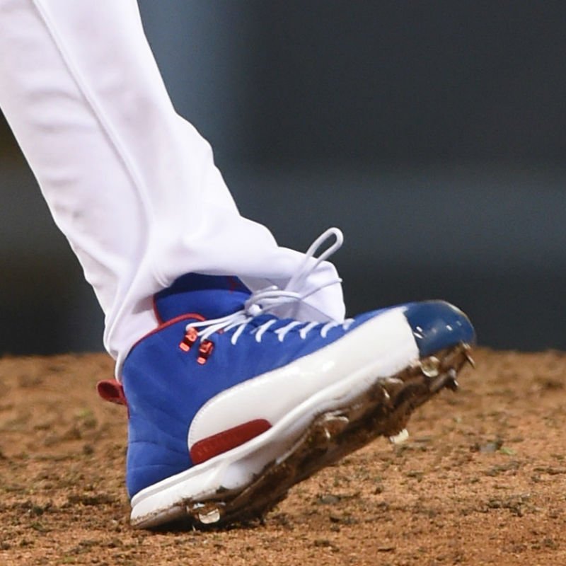 kenley jansen jordan cleats