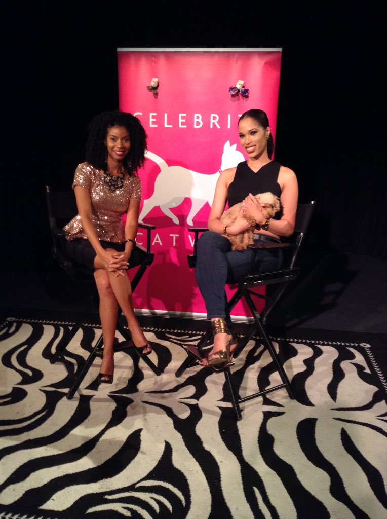 CelebCatwalk's tweet photo. Pawsome #swingbacksunday @MNN59 with @xiomiofficial https://t.co/931Or4B4km