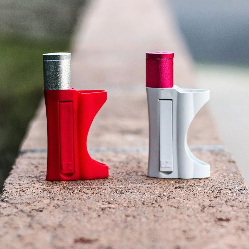 TheKindPen's tweet photo. Lifestyle Choices...❤️
#vape #vapelife #smoke #420 #EZpipe #kindpen #BeKind
Items Pictured: The EZ Pipe https://t.co/eVSsorr4xZ