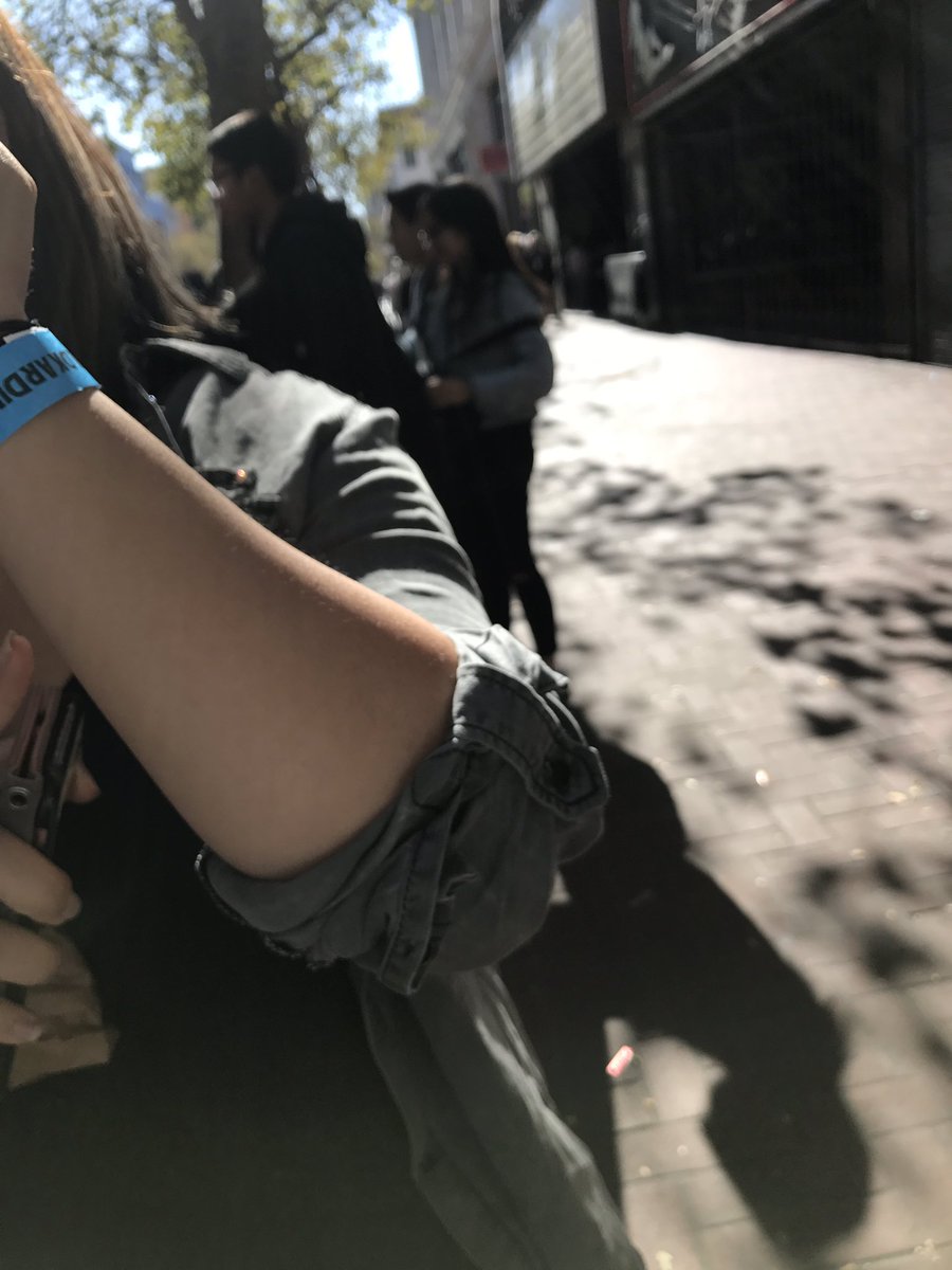 ItsMeNikki_D's tweet photo. @SkiWyntr #WILDKARDinSF @KARD_Official Hi KARD, hi HIDDENS! https://t.co/Mz9WU5yQD8