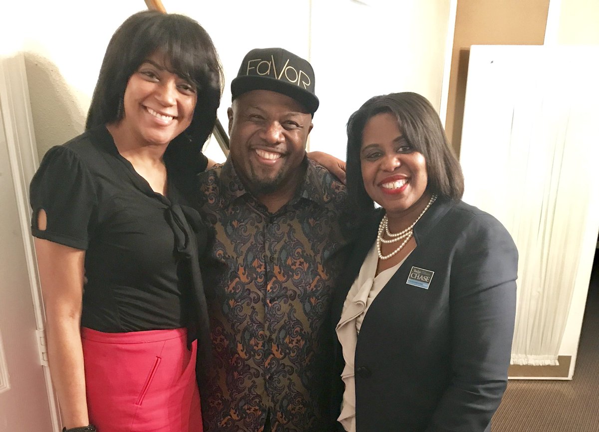 judgechase4th's tweet photo. At New Home with Darleene Peters & Pastor Sam - #Bestfriends #JudgeCHASEfor4th @srblakes #FAVOR #OnFire #CHASEyourDreams ✨#FinishStrong 💪 https://t.co/3cbZV0AaZq