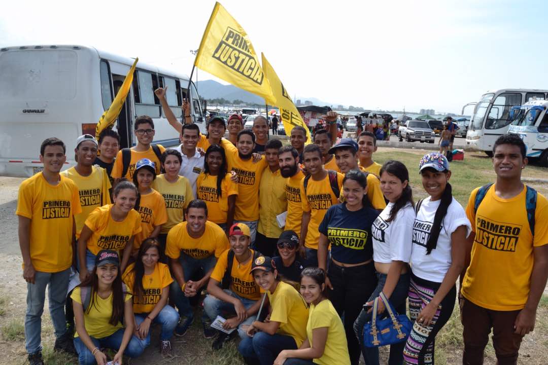JPJCarabobo's tweet photo. La juventud de @pr1merojusticia en #Carabobo sigue comprometida con el país! Seguimos trabajando firmes por Venezuela #PJLuchaContigo https://t.co/8DtQTa2nc1