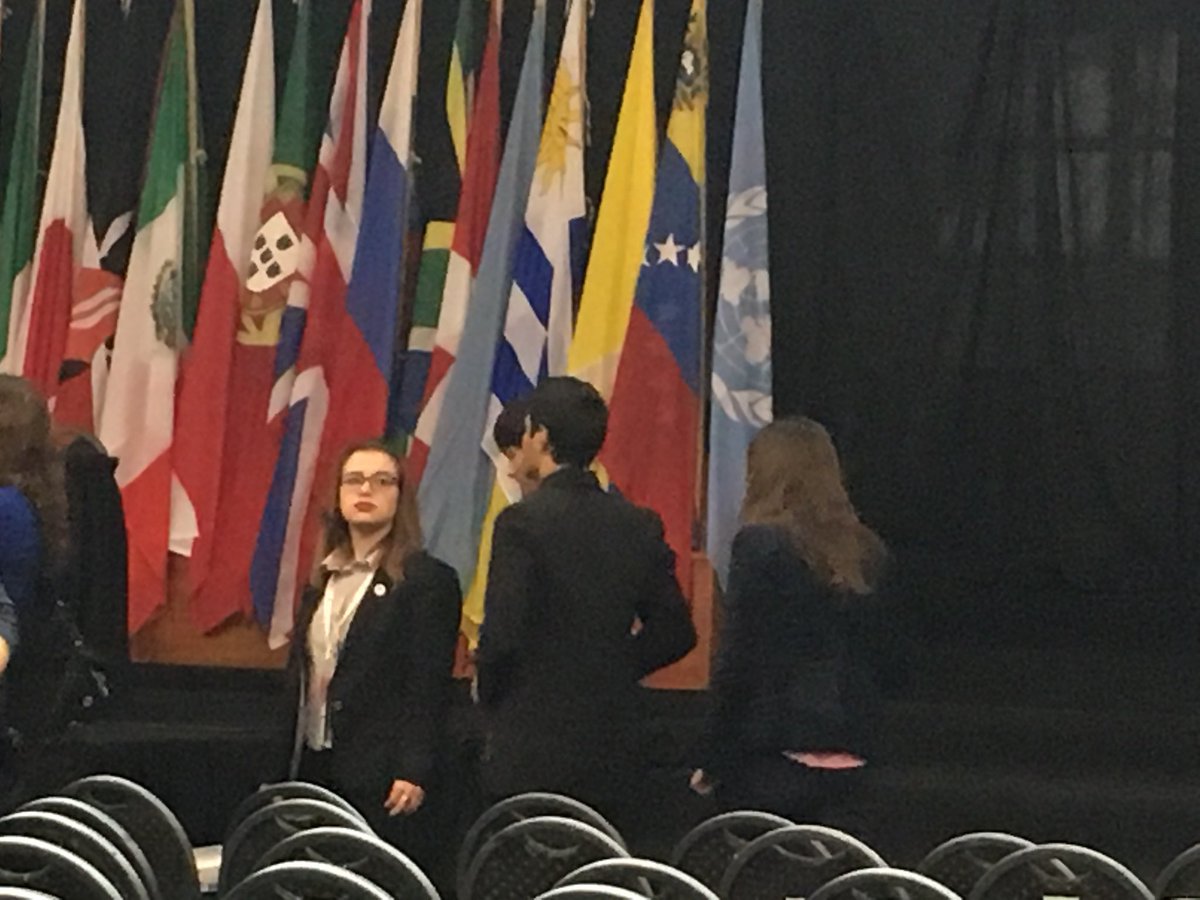defina_gabriela's tweet photo. #UMCABA @ConcienciaJoven @AsConciencia @conimingolo @Camila_Mollo @brunoquintana3 felicitaciones por tanto trabajo! https://t.co/X317Rf9SEO