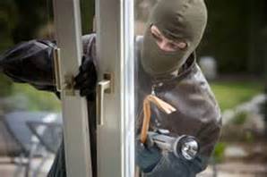 hainessecurity's tweet photo. #SECTIP-Winterizing your home includes checking outdoor lights, door and window seals against burglary as well as the weather. https://t.co/OOYeiNvaZw