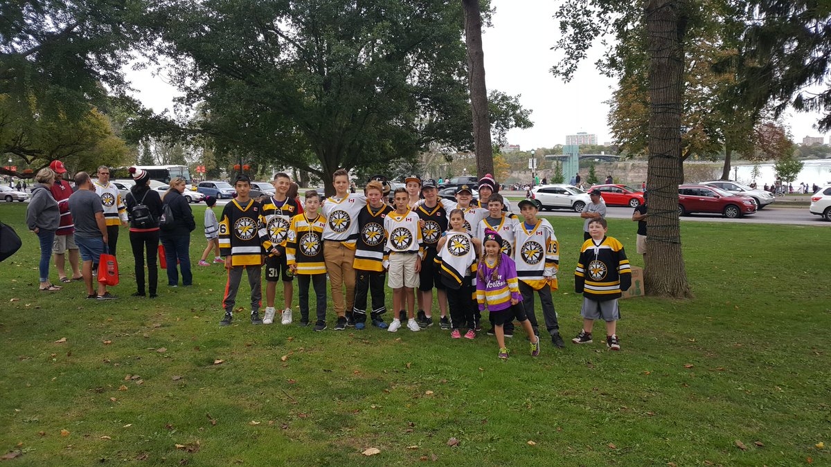 stephtc's tweet image. Supporting #alexluey @Rogers  #thefalls