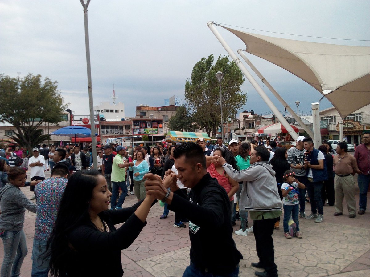 Momixnc's tweet photo. #Literal 
Bailemos Por Un Kilo De Ayuda Para Nuestros Hermanos de Morelos #KioscoIxtapaluca
11avaRegiduria #UDIIxtapaluca https://t.co/ofWn4wa11y