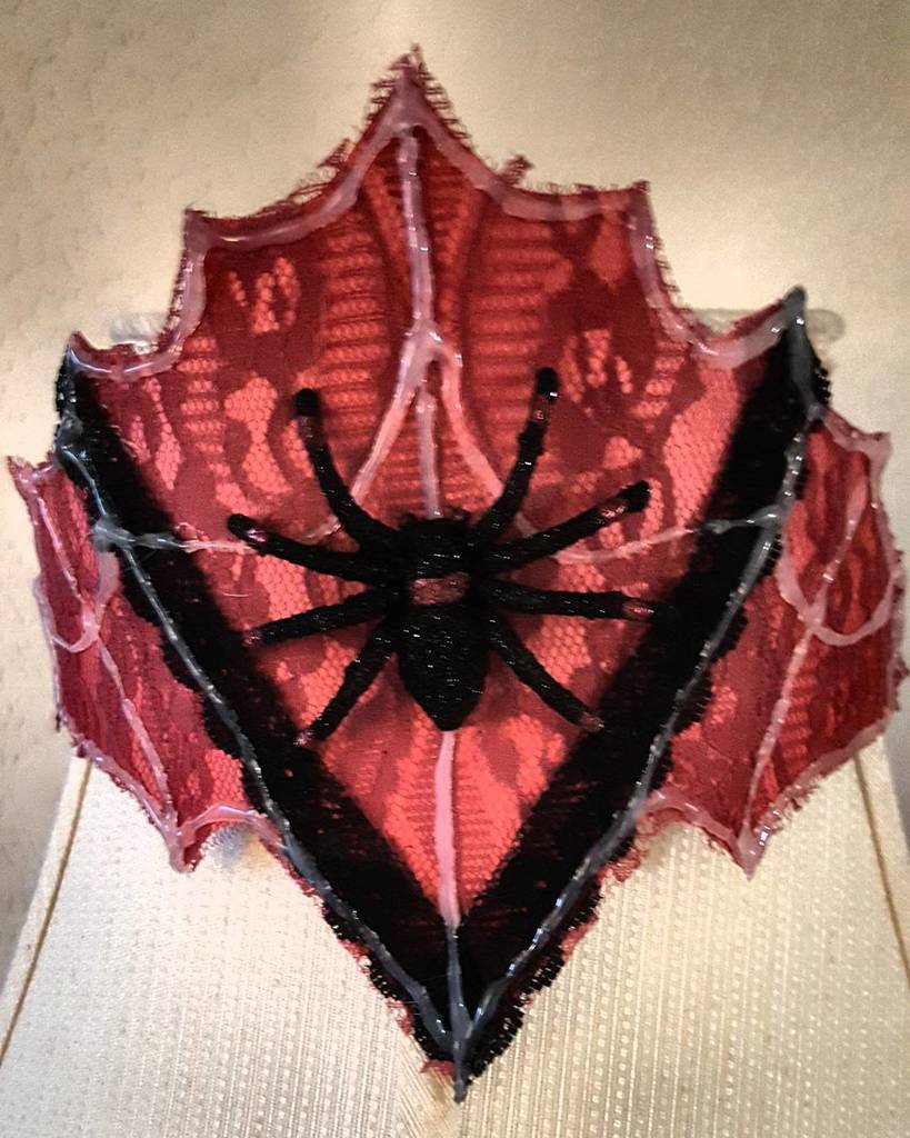 wisewellwoman's tweet image. Phase One of the next #halloween hat for the ODF #wingwomen event on Wednesday. #createmorefun ift.tt/2yyx8si