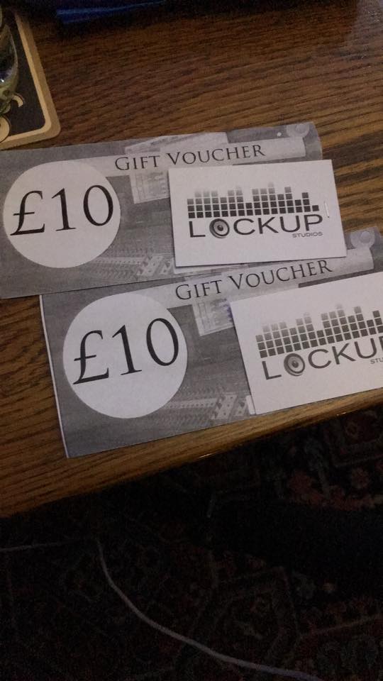 LockupStudios's tweet photo. Win studio time for £1..... tomorrow at the Ark Taverns Jam night in #chesterfield https://t.co/sFezJB5MBc
