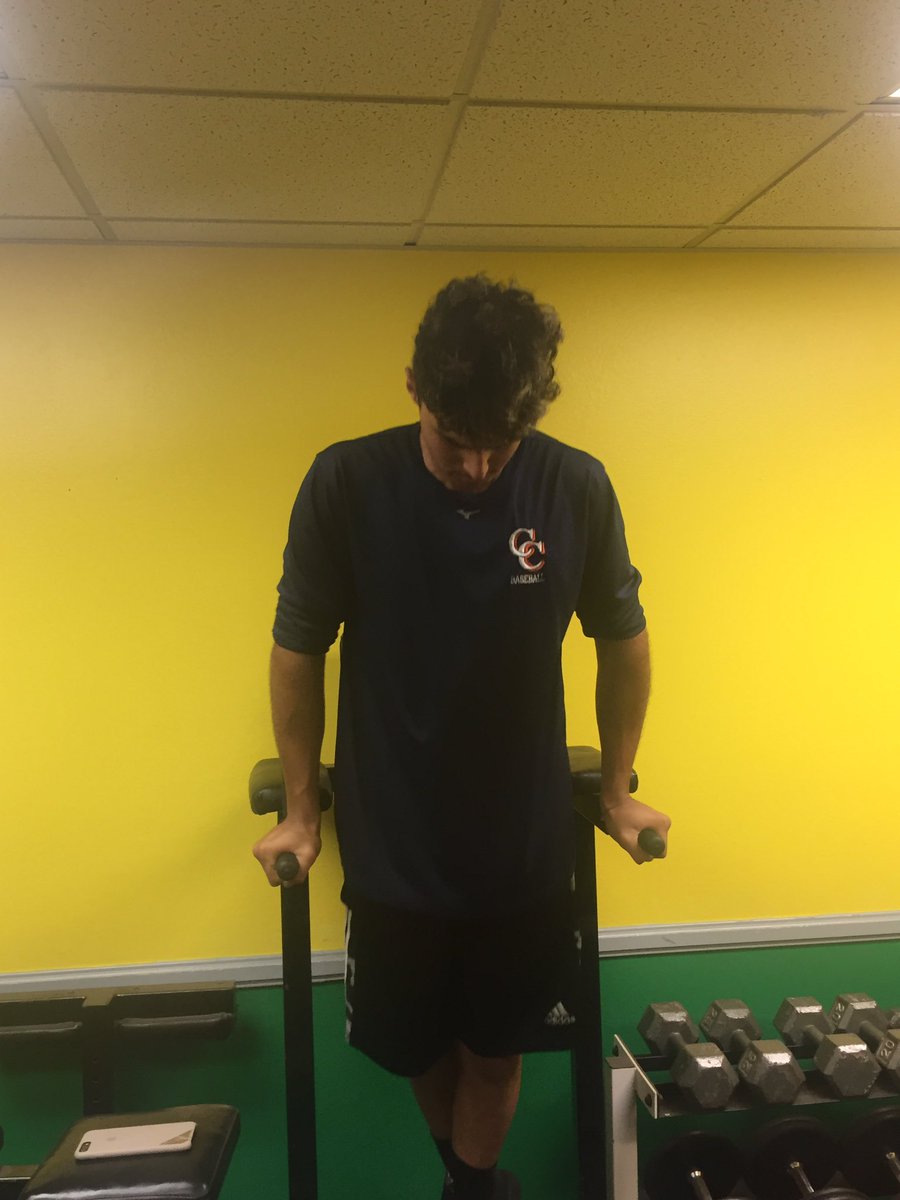 TopTierProspect's tweet image. Chatsworth high schools sophomore, Gabino L, working hard to get ready for his varsity season!