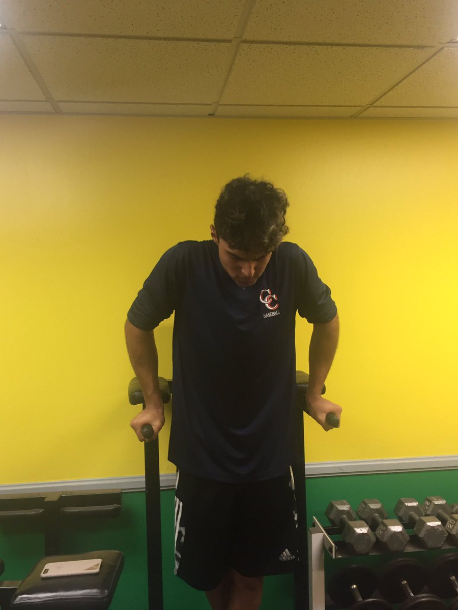 TopTierProspect's tweet image. Chatsworth high schools sophomore, Gabino L, working hard to get ready for his varsity season!