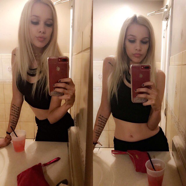 SheRidesFaces_'s tweet image. Everywhere that I go, it's a light show I'm surrounded. 👸🏼🔥🔥🥂