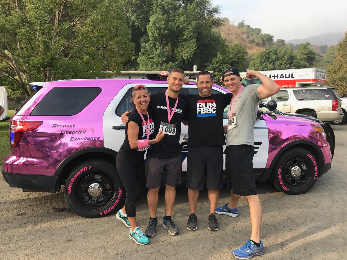 ARCFitBurbank's tweet photo. Awesome #5K run with the #FitFam at today's Rose Run! #RoseRun #FitBody https://t.co/EJPewuRbbG