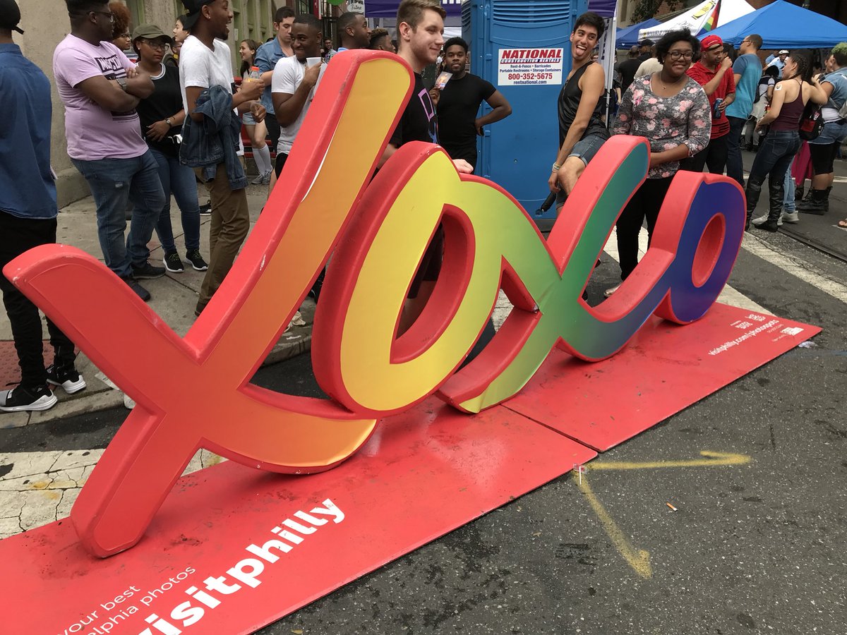 HRCGreaterPhila's tweet photo. Totally inspiring #OutFest2017! Thank you to everyone who came out to support full #LGBTQ #Equality today. 🏳️🌈 #Rise #Philly #Philadelphia https://t.co/PN8RBHwcNz