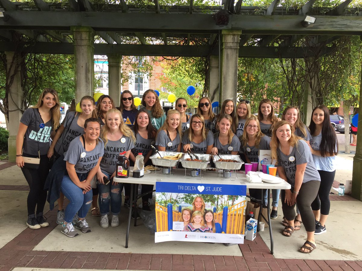 RenateJCrawford's tweet image. So great to see @MUOhioDDD support @StJude with a pancake breakfast for our #MiamiOHFamily. Love seeing @mugreeks spreading #LoveandHonor.