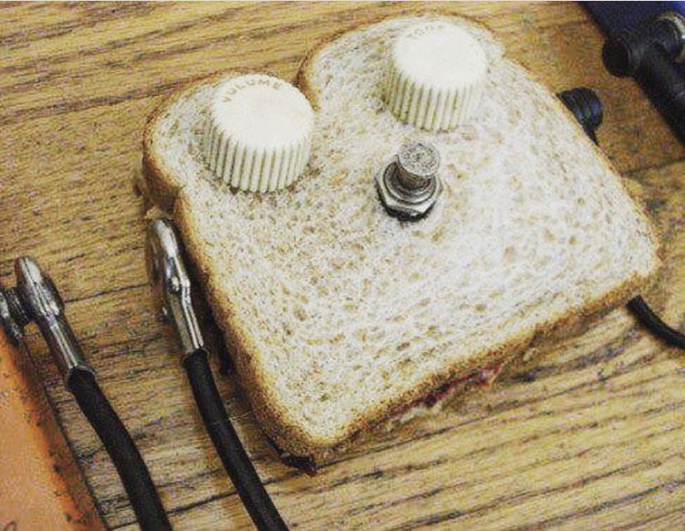 GCeffects's tweet image. Tastes tones 👌🏻 #guitarpedal #guitarhumor