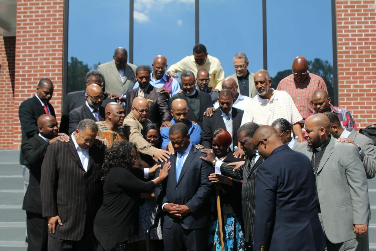 PrestonLHarden's tweet photo. Ceasar Mitchell, a man of Faith praying for guidance and strength to lead Atlanta🙏🏽
#ceasarformayor #touchandagree #faithbased https://t.co/c0y88IHL36