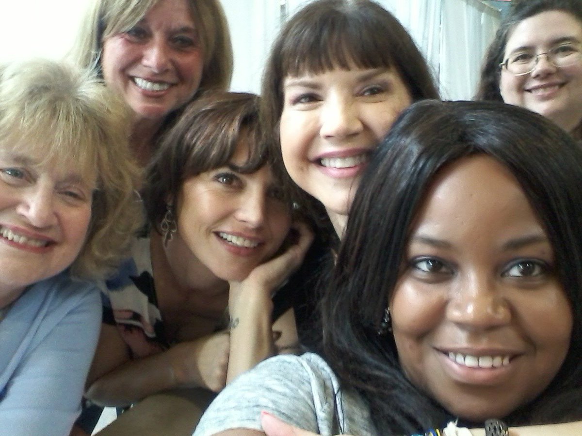 Candypooh's tweet photo. So happy to see so many faces @DStarsNStrikes including @Guiding_Light @crystalchappell @hillarybsmith @MichelleRayS https://t.co/bhom5etLWQ