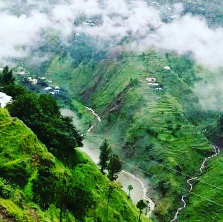 نعم إنها #اليمن وهي الارض الوحيدة التي وصفها الله بأنها أرض الجنتين ❤️🇾🇪
#الصالة_الكبرى 
#قروب_صنعاء_اليمن 
#قروب_بنات_اليمن
#هويه_اليمن