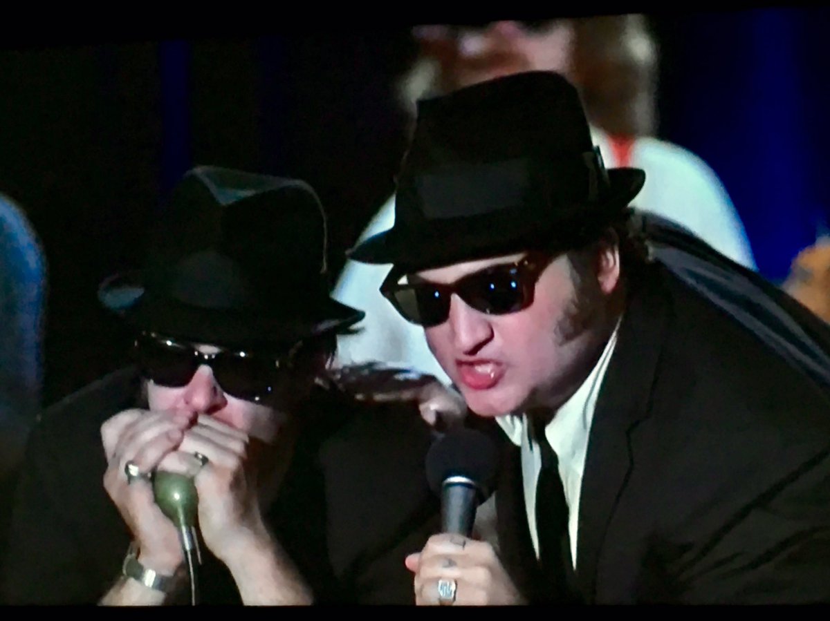 CFrancisTV206's tweet photo. Love running into the #BluesBrothers! #latenightcable #everybodyneedssomebody https://t.co/FOIjVQyES2