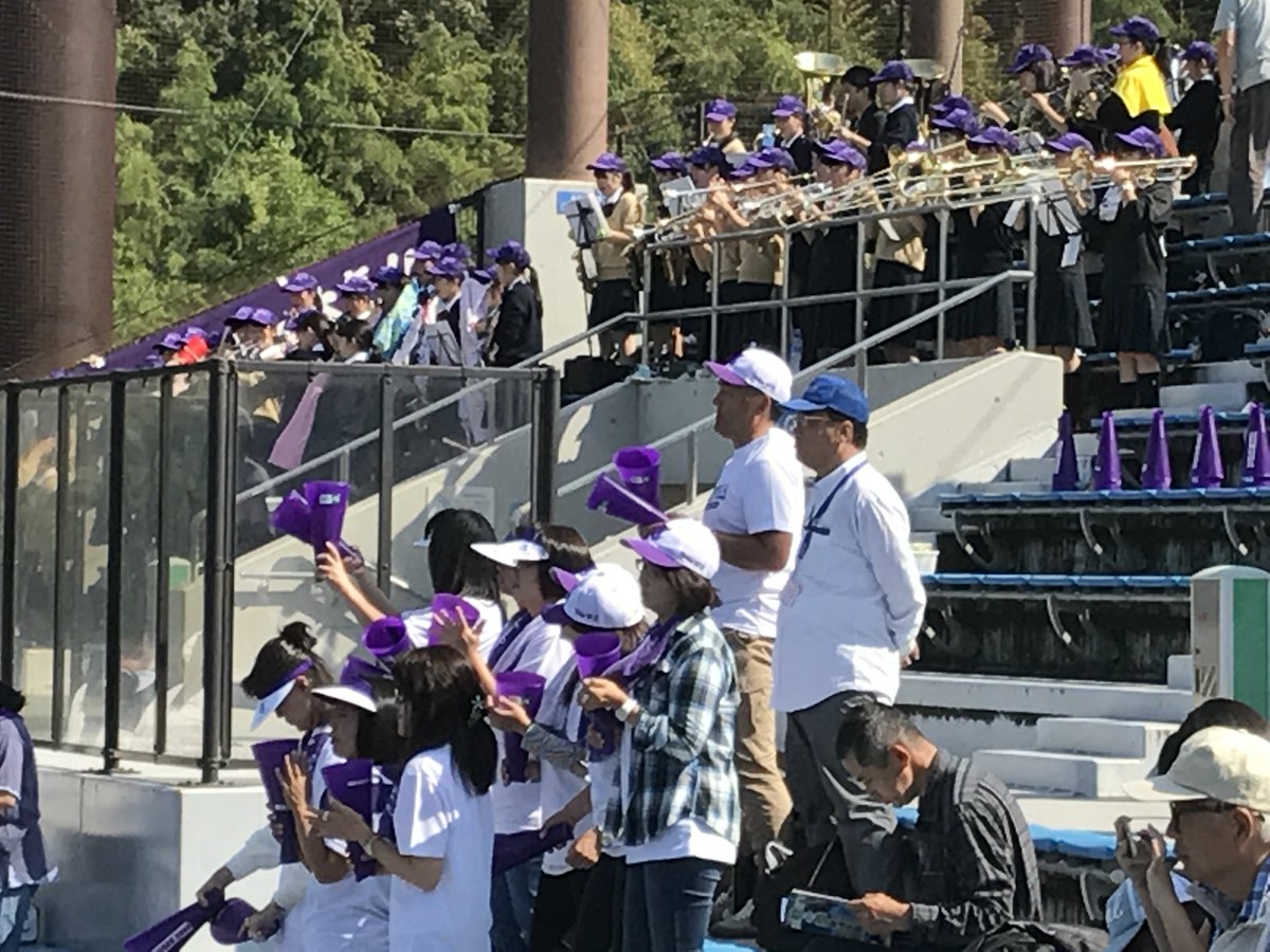 CATV89TOKYO's tweet photo. 【町田市小野路球場  東京vs国際基督教大高】好天の中、熱戦が繰り広げられています！この試合の模様は夜9時からのダイジェストでもお伝えします。アプリ「ど・ろーかる」でも！

#ケーブル高校野球東京 https://t.co/mQNPWLgLzb