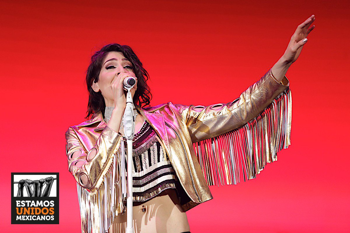 El amor por México tiene a <a href="/haashoficial/">Ha*Ash</a> sobre el escenario de #EstamosUnidosMeicanos. ¡Que el apoyo no se detenga!