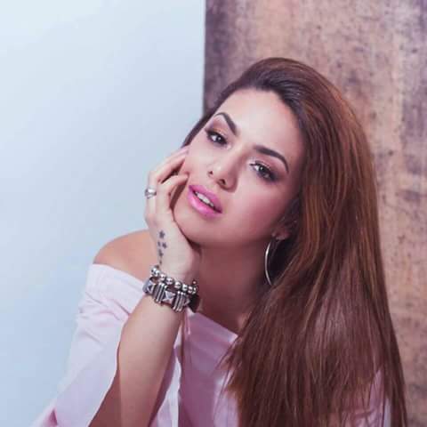 Angelaleiva_ok's tweet photo. Hermosa reina ♡ @AngelaLeivaOk https://t.co/woBMnaigr5