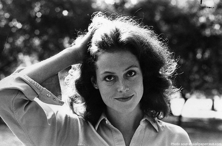 Happy Birthday to the brilliant and badass Sigourney Weaver! 