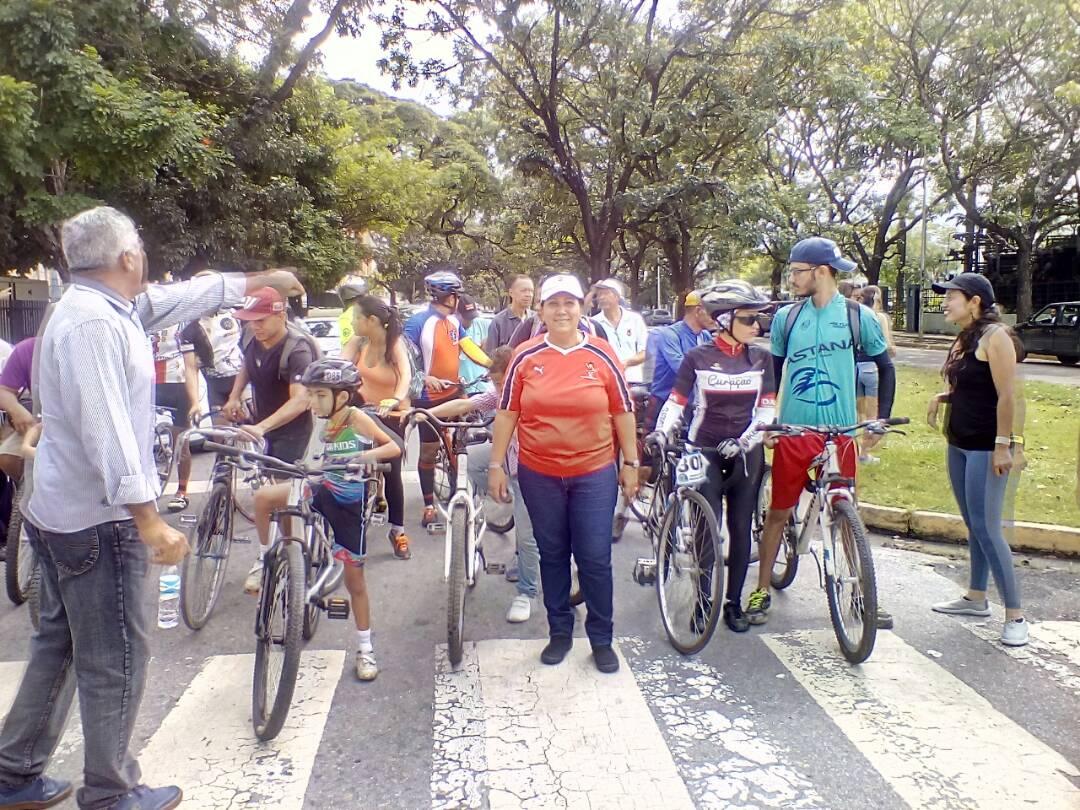 DianaIndustrias's tweet photo. #80ct En el programa “Con Amorin” se encuentra el candidato por el estado Carabobo @rafaellacava10 https://t.co/jypfZDbSvQ