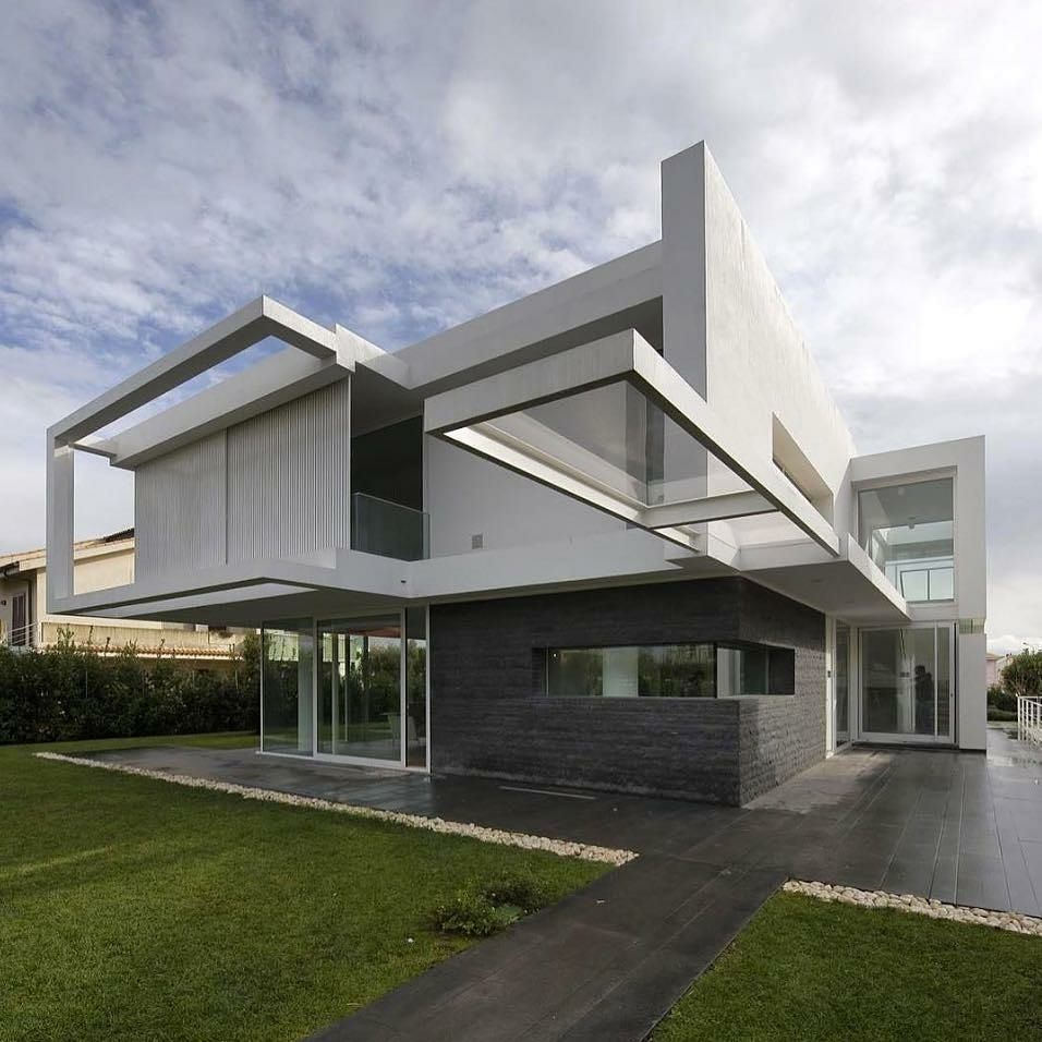 Majestic_PI's tweet photo. Wow! #architecture #RealEstate #modern #HomeSweetHome #mansion #house #coolhouse #broker #investing https://t.co/19f2FC8rYv