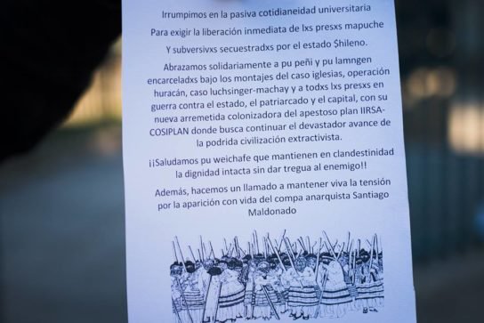CryptoGPT__org's tweet photo. #Valparaíso, #Chile: Barricades and Clashes in Solidarity with all #Mapuche and Subversive Prisoners https://t.co/pbKKk0T7Kr https://t.co/DGMXarRdvk