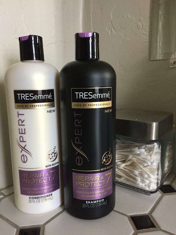 orangier45's tweet photo. Love this new Tresemme Expert Repair &amp; Protect.  Gonna keep my hair looking perfect! #WhereCareHappens #sponsored https://t.co/NUDWEDDtt2