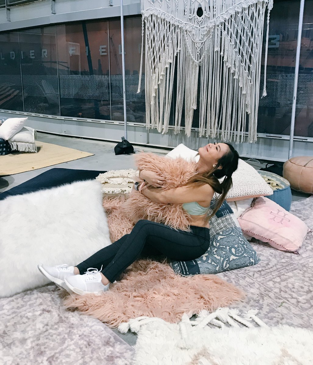 rochellerikas's tweet photo. Ugh I had so much fun this weekend #TIUchicago #TIUtour @ToneItUp πππ https://t.co/dluF3W1yoC